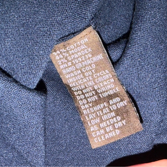 ✨ J. McLaughlin Jamey Sweater Navy Blue - Women’s Size Medium ✨ - Picture 7 of 15